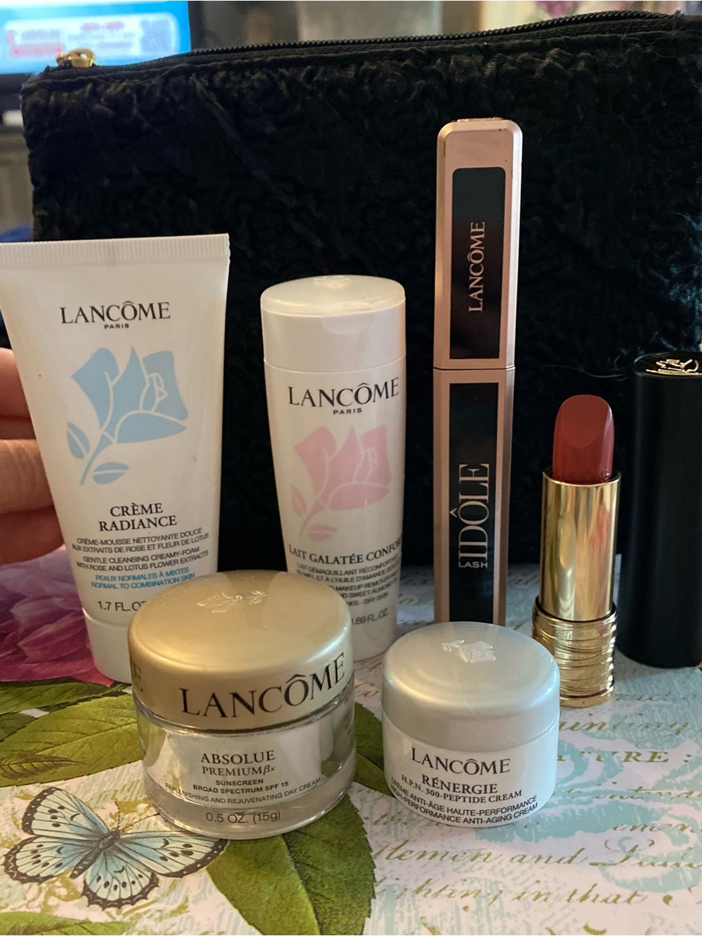 Lancôme Skincare & Lipstick Set in Black, Gold, Rose